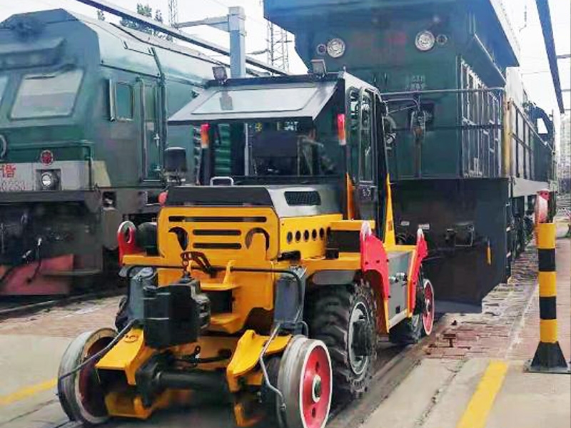 TWRR103 rail and road tractor