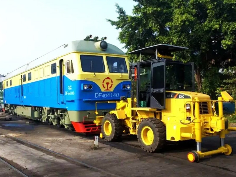 TWRR110 rail and road tractor