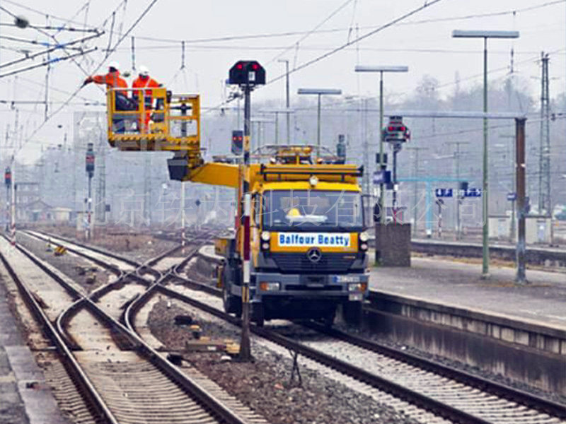 TWRR201路軌兩用高空作業(yè)車