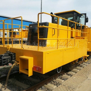 TWRR113型軌路兩用牽引車