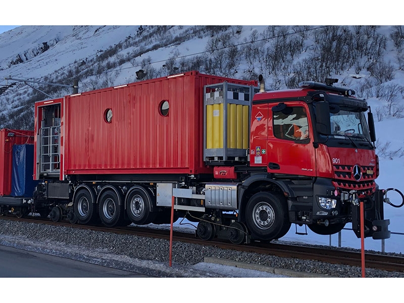 TWRR204路軌兩用綜合救援車