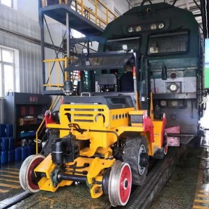 TWRR103型軌路兩用牽引車